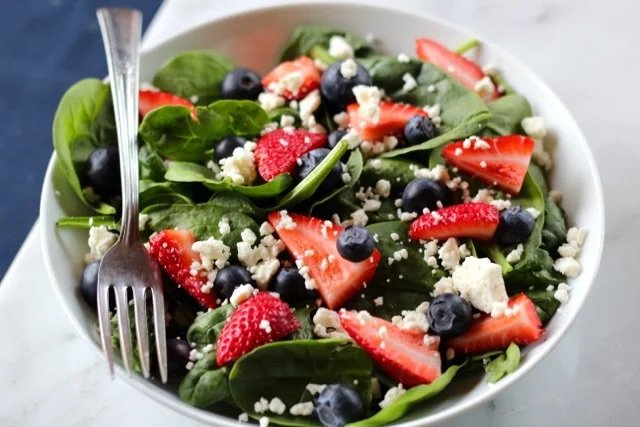 Blueberry Spinach Salad with Balsamic Vinaigrette